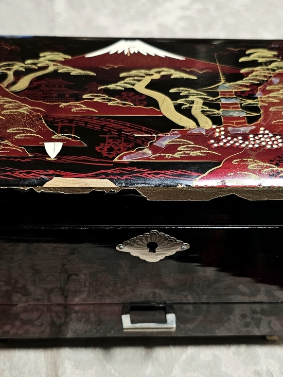 Other - Vintage Japanese Lacquer Jewelry Music Box in Black Red Gold Accents READ